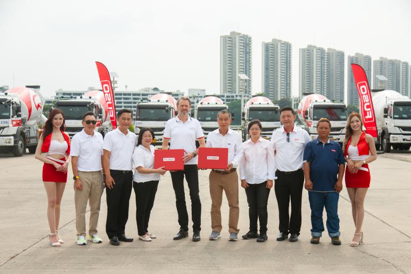 DCVT x ASP delivered 'FUSO Mixer FJ 2528' to Petch INSEE Transport and Khemarat Transport Co., Ltd.