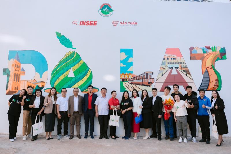 THE HANDOVER CEREMONY OF THE ARTWALL “SHADES OF DALAT” TO CELEBRATE 130 YEARS OF DALAT'S FORMATION AND DEVELOPMENT 