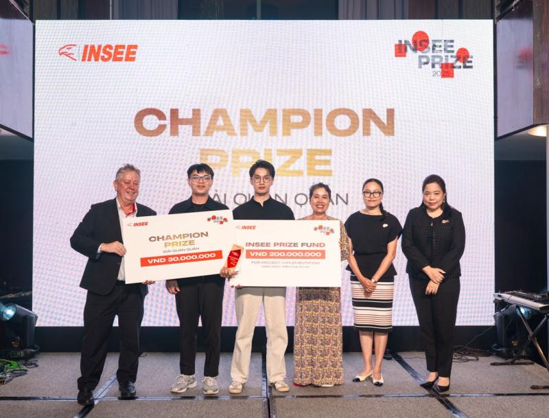 CHUNG KẾT INSEE PRIZE 2025 KHÉP LẠI HÀNH TRÌNH NĂM THỨ 17 TÌM KIẾM NHỮNG Ý TƯỞNG XÂY DỰNG  BỀN VỮNG VÌ CỘNG ĐỒNG