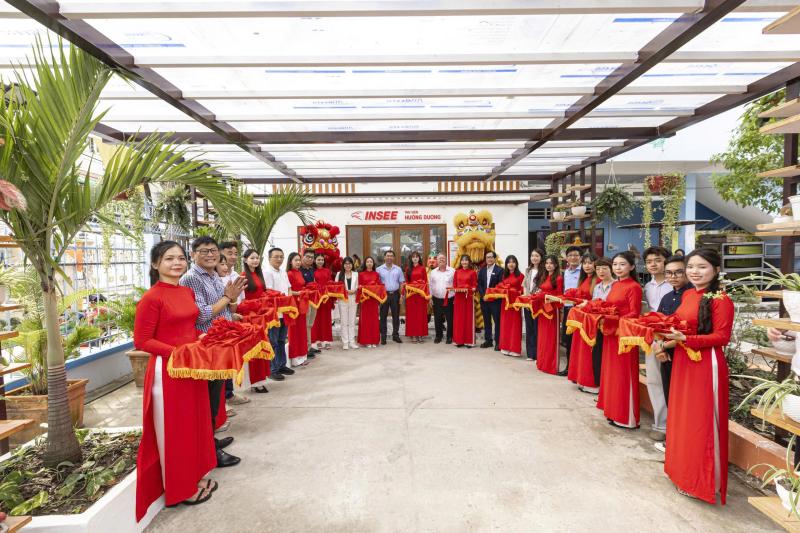 HUONG DUONG LIBRARY: FROM IDEA TO REALITY